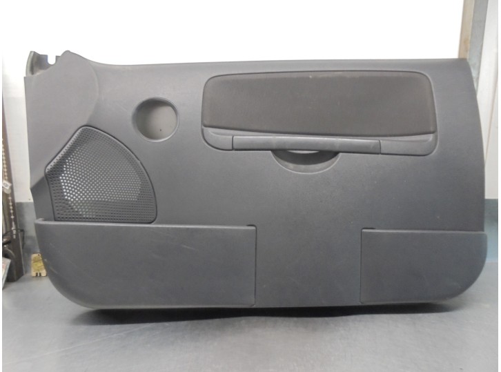 Recambio de guarnecido puerta delantera derecha para citroën c2 1.1 referencia OEM IAM 96515555ZE 9651555380 