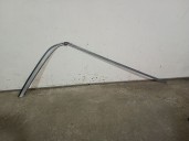 Recambio de molduras delanteras para mercedes-benz clase e (w114/w115) berlina 3.0 diesel referencia OEM IAM M110982  