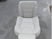 Replacement right front seat for Volvo XC60 OEM IAM reference 32367558 BEIGE LEATHER WITH WHITE STITCHING 5 DOORS