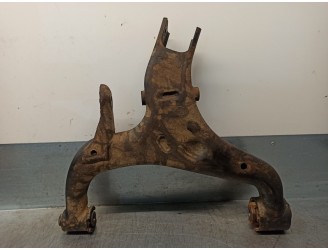 Recambio de brazo suspension inferior trasero derecho para land rover discovery 2.7 td v6 cat referencia OEM IAM RGG500360  