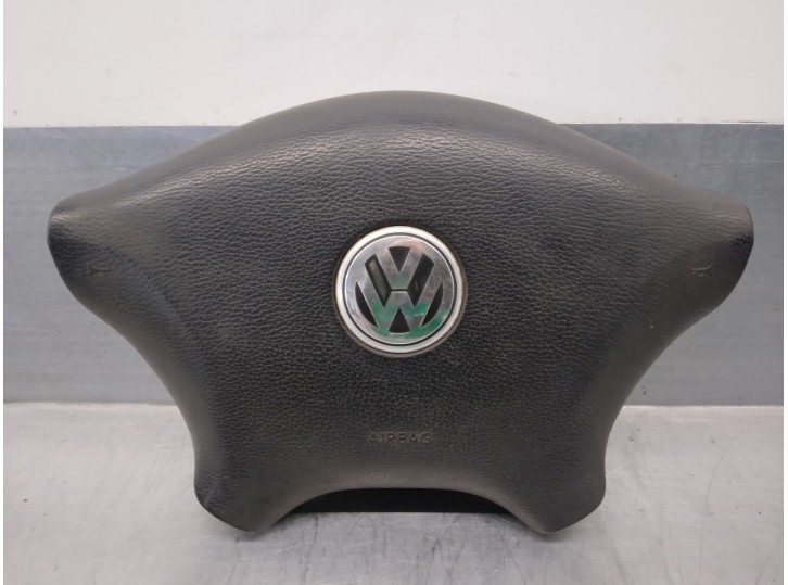 Recambio de airbag delantero izquierdo para volkswagen crafter caja cerrada 2.5 tdi dpf referencia OEM IAM 90686004029  