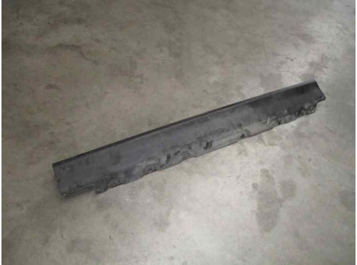 Recambio de faldon lateral para bmw x5 (e53) 4.4i automático referencia OEM IAM 8408705 