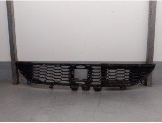 Replacement front grille for Fiat Punto Saloon (188) 1.2 CAT OEM IAM reference 601971468R 