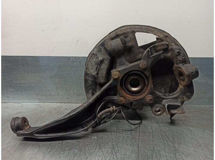 Recambio de mangueta delantera izquierda para land rover discovery 2.7 td v6 cat referencia OEM IAM RUB000234 