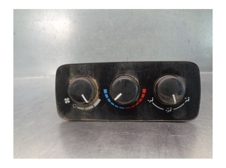 Recambio de mando calefaccion / aire acondicionado para jeep commander 3.0 crd cat referencia OEM IAM 55116949AC 