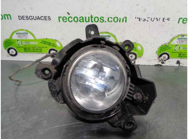 Recambio de faro antiniebla derecho para kia carens (un) 2.0 crdi referencia OEM IAM 922021D050 
