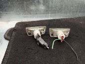 Recambio de piloto lateral derecho para opel corsa d 1.3 16v cdti referencia OEM IAM 13252455 