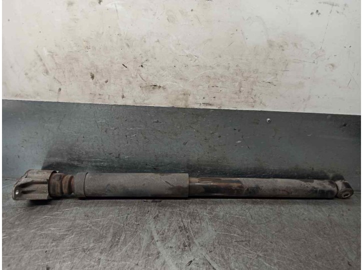 Replacement rear right shock absorber for Volvo S40 Saloon 2.0 diesel CAT OEM IAM reference 30736767 