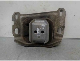 Replacement gearbox mount for Opel Combo Cargo (E) 1.6 16V CDTi DPF OEM IAM reference 9673768480 