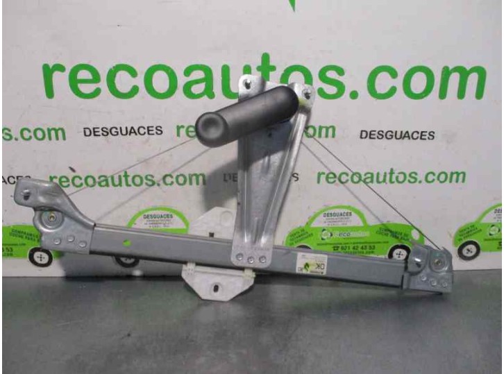 Replacement rear right window regulator for Dacia Sandero II 1.5 DCI diesel OEM IAM reference 827202131R MANUAL 5 DOORS
