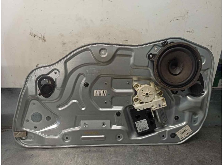 Recambio de elevalunas delantero derecho para volvo s40 berlina 2.0 diesel cat referencia OEM IAM 30773907AA 27 PINES 4 PUERTAS