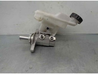 Replacement brake master cylinder for Opel Combo Cargo (e) 1.6 16v CDTi DPF OEM IAM reference 9807687080 0204821216 