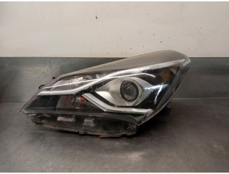 Recambio de faro izquierdo para toyota yaris 1.5 16v cat (híbrido) referencia OEM IAM 811300DJ90 811300DJ90 