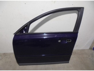 Recambio de puerta delantera izquierda para volvo s40 berlina 2.0 diesel cat referencia OEM IAM 31335440 AZUL 4 PUERTAS