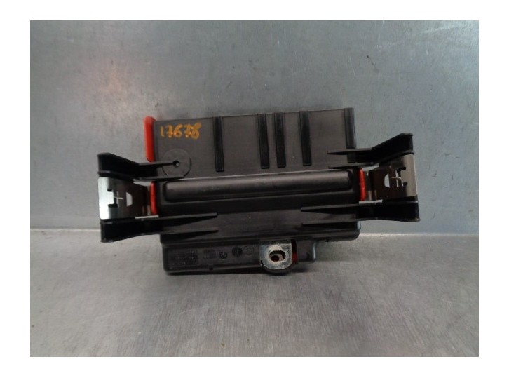 Recambio de caja reles / fusibles para bmw x5 (e70) 3.0 turbodiesel cat referencia OEM IAM 9114135 