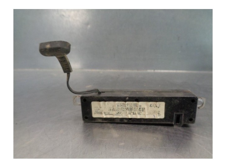 Recambio de antena para jeep commander 3.0 crd cat referencia OEM IAM 56038699AB 28006070 DELPHI