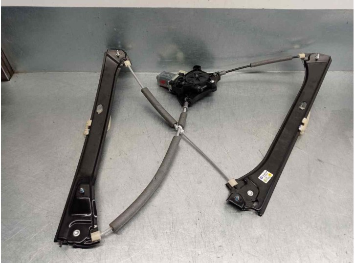 Recambio de elevalunas delantero derecho para skoda superb combi (3v5) 2.0 tdi referencia OEM IAM 5Q0959802B 3V0837462A 