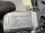 Recambio de elevalunas delantero derecho para skoda superb combi (3v5) 2.0 tdi referencia OEM IAM 5Q0959802B 3V0837462A 