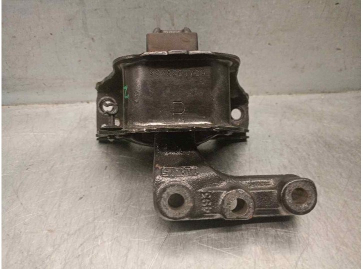 Recambio de soporte motor derecho para citroën c3 pluriel 1.4 hdi referencia OEM IAM 9648201780  
