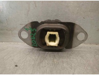 Recambio de soporte cambio para dacia sandero iii 1.0 tce 90 referencia OEM IAM 112202847R  