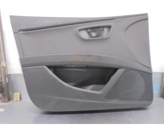 Recambio de guarnecido puerta delantera izquierda para seat leon st (5f8) 2.0 tdi referencia OEM IAM 5F4867011J 5F4867011 5 PUER