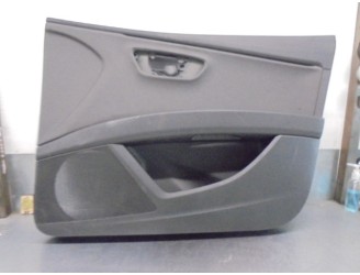 Recambio de guarnecido puerta delantera derecha para seat leon st (5f8) 2.0 tdi referencia OEM IAM 5F4867012J 5F4867012 5 PUERTA
