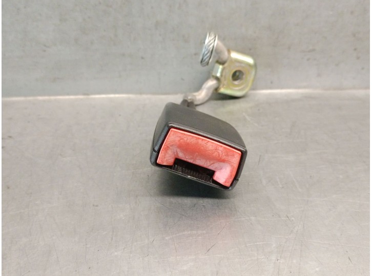 Recambio de enganche cinturon para volkswagen polo (9n1) 1.4 16v referencia OEM IAM 6Q0857740B 6Q0857487E 