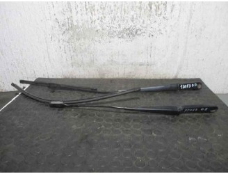 Recambio de brazo limpia delantero izquierdo para audi a1 sportback (8xf) 1.6 tdi referencia OEM IAM 8X1955407A 