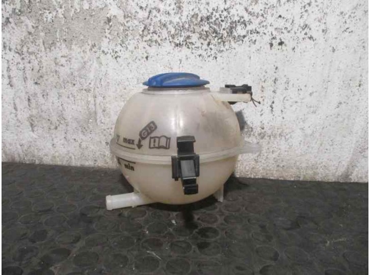 Replacement expansion tank for Audi A1 Sportback (8XF) 1.6 TDI OEM IAM reference 6C0121407 