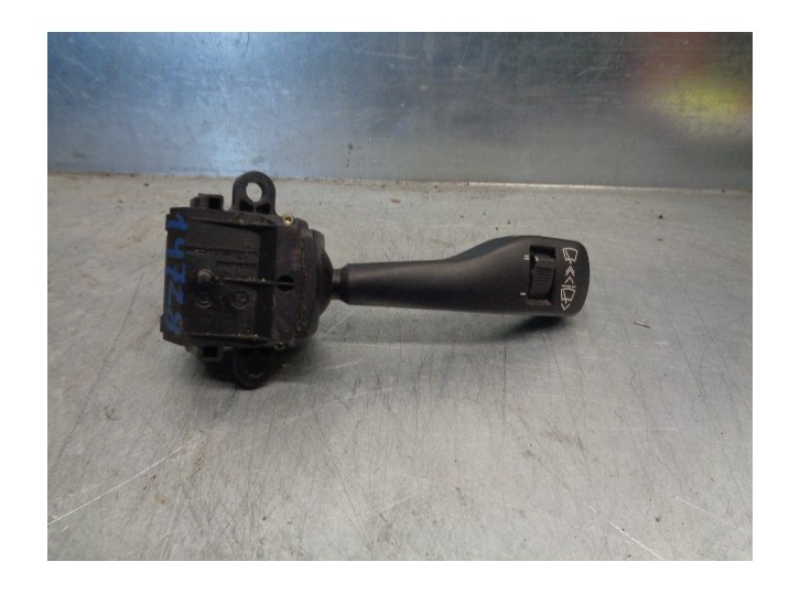 Replacement wiper stalk for BMW X5 (E53) 3.0 24V turbodiesel CAT OEM IAM reference 8363669M 01204020 LUK