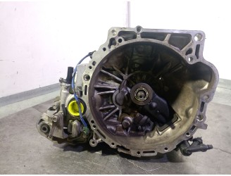 Recambio de caja cambios para mazda 3 berlina (bk) 1.6 cd diesel cat referencia OEM IAM FC0217150B FC0217150B 