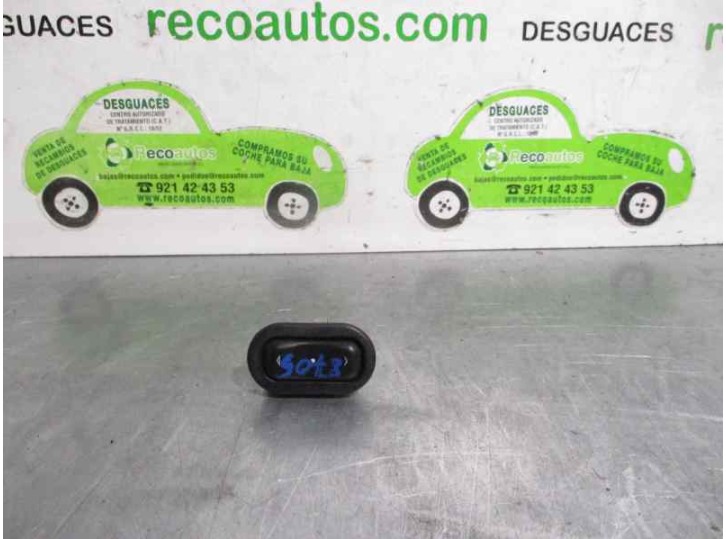 Recambio de mando elevalunas delantero derecho para opel astra g coupé 2.2 16v edition referencia OEM IAM 6240105 90561388 