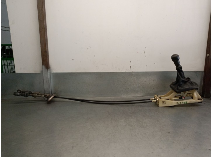 Recambio de palanca cambio para hyundai getz (tb) 1.3 i referencia OEM IAM 437301CXXX 437101C000 