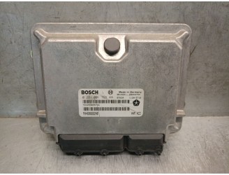 Recambio de centralita motor uce para chrysler voyager / grand voyager iii (gs_, ns_) 2.5 td referencia OEM IAM P04686662AB 028