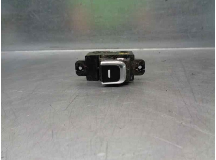 Recambio de mando elevalunas trasero izquierdo para kia carens ( ) 1.7 crdi cat referencia OEM IAM 93580A4000CA 