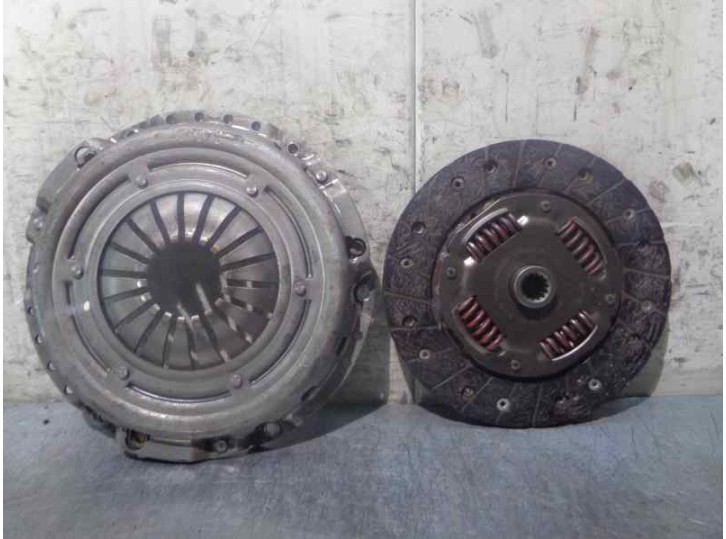 Recambio de kit embrague para opel corsa d cosmo referencia OEM IAM 3082172031  SACHS