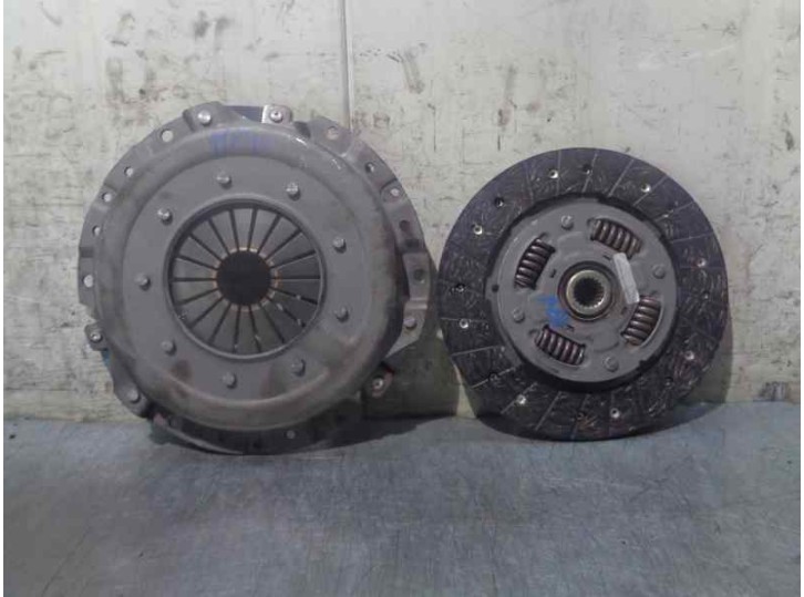 Replacement clutch kit for Fiat Brava (182) 1.9 Turbodiesel OEM IAM reference 09J35E300A 