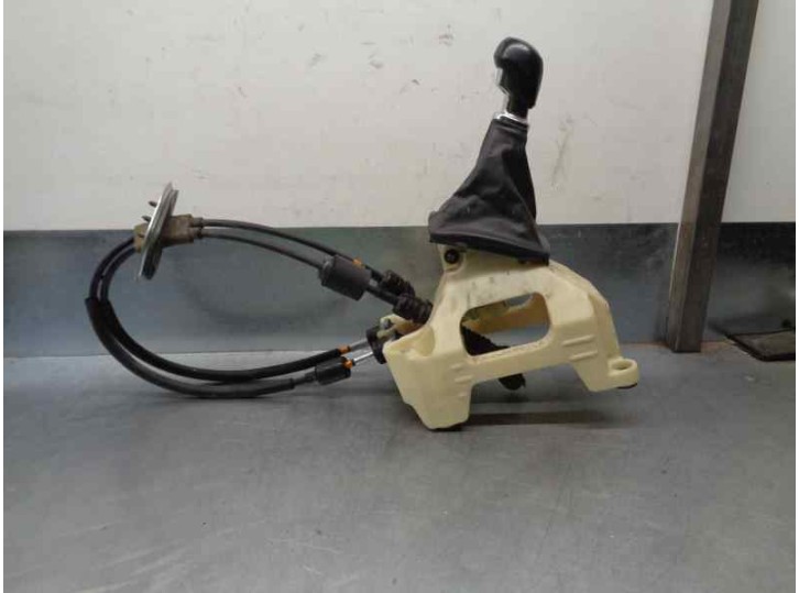 Recambio de palanca cambio para kia carens ( ) 1.7 crdi cat referencia OEM IAM 43700A4010  