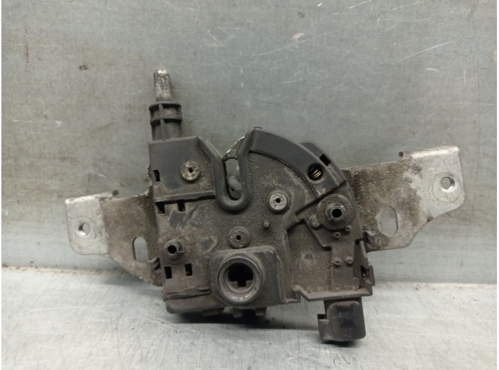 Recambio de cerradura capot para ford mondeo iii sedán (b4y) 2.0 tdci referencia OEM IAM 1S7A16700AB  