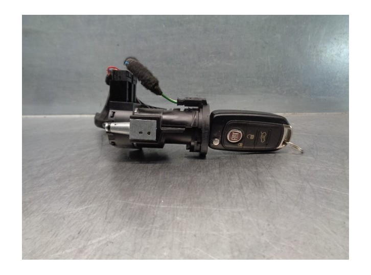 Replacement ignition switch for Fiat Tipo II (357) saloon 1.3 16V M-Jet CAT OEM IAM reference 00519773450 61232900 