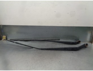 Recambio de brazo limpia delantero derecho para nissan note 1.5 dci turbodiesel cat referencia OEM IAM 288813VF0A 288863VF0A 