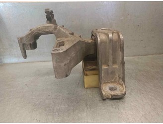 Recambio de soporte motor derecho para renault fluence 1.5 dci diesel fap referencia OEM IAM 112105188R 