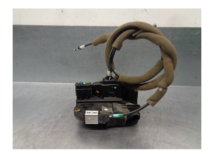 Recambio de cerradura puerta trasera izquierda para nissan note 1.5 dci turbodiesel cat referencia OEM IAM 825013VV0A 3 PINES 5 