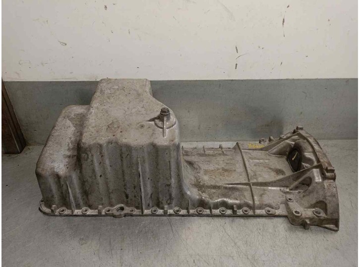 Recambio de carter para ssangyong rodius 2.7 turbodiesel cat referencia OEM IAM A6650141602  