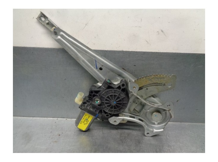 Recambio de elevalunas trasero derecho para nissan note 1.5 dci turbodiesel cat referencia OEM IAM 827311HB1A 2 PINES 5 PUERTAS
