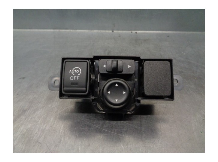 Recambio de mando retrovisor para nissan note 1.5 dci turbodiesel cat referencia OEM IAM 255703TB1A 