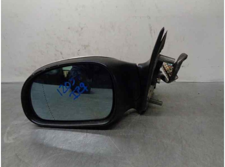 Replacement left mirror for Peugeot 406 sedan (s1/s2) 2.0 hdi cat OEM IAM reference 8149V3 5 PINS 4 DOORS