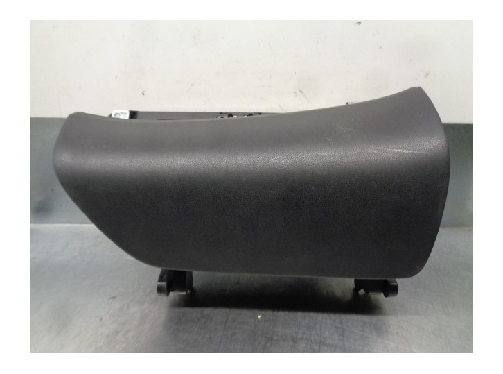 Recambio de guantera para nissan note 1.5 dci turbodiesel cat referencia OEM IAM 685603VV0A 