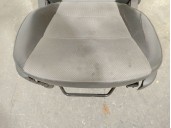 Recambio de asiento delantero izquierdo para hyundai h350 furgoneta 2.5 crdi referencia OEM IAM 8800159020UAG 