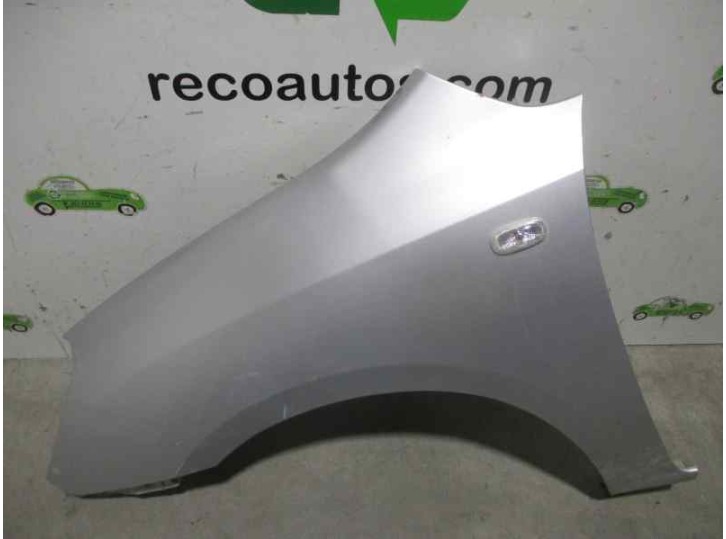 Recambio de aleta delantera izquierda para kia carens (un) 2.0 crdi referencia OEM IAM 663111D050 GRIS 